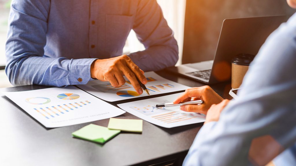 The Outsourced Sales Manager: A Smarter Way to Scale Revenue Without the $250K Hire
